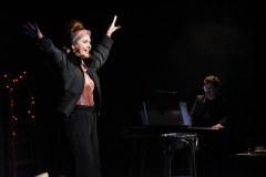 Tell Me on a Sunday - Komödianten