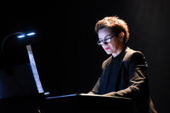 Tell Me on a Sunday - Komödianten