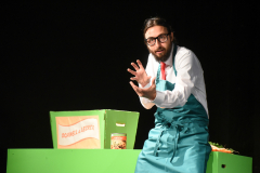 Komödianten: Wer kocht, schießt nicht!